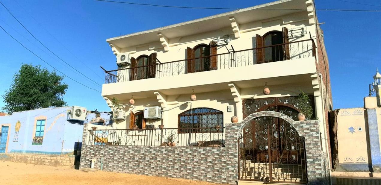 Habibi Nubian Guest House-Nubian Hospitality Асуан Экстерьер фото